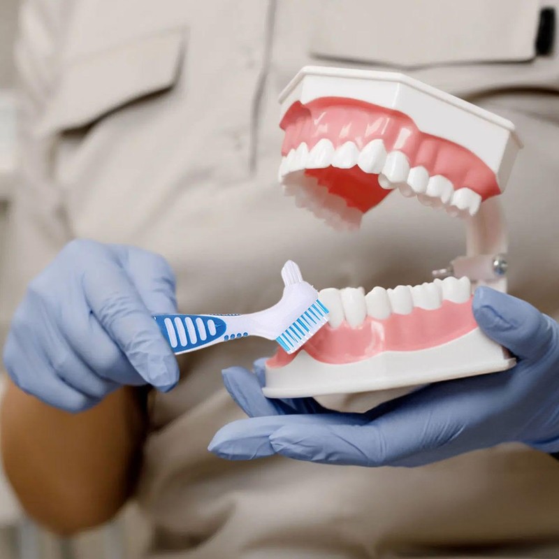 4 Pcs Denture Cleaning Brushes and 4 Pcs Interdental Brushes,