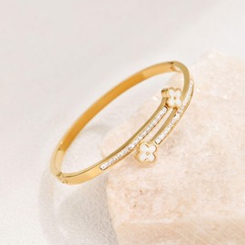 Joo&Rind Women's Clover Bracelet Gold with Cubic Zirconia 18K Gold-Plated Clover Bracelet Stainless Steel Women's Bangle Waterproof Jewellery Gift for Women, One size, Stainless Steel, Cubic Zirconia