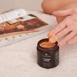 JUNGLÜCK Clay Mask | Frees the Skin of Impurities and Skin Flakes | For a Clear Complexion