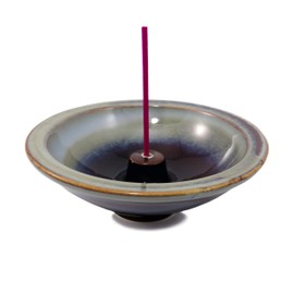 SHOYEIDO White River (Shirikawa) Incense, 20-Stick Bundle with Mountain Mist Round Ceramic Incense Holder