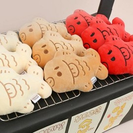 Winter portable thermal insulation bungeoppang hot pack doll child child Gift products Shubungi