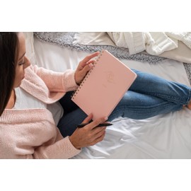 Southworth Planner (January 2022-December 2022), 7" x 9.25", Cashmere Heart In Hand, Premium 28#/105 gsm Paper, Medium Twin Wire (91423)