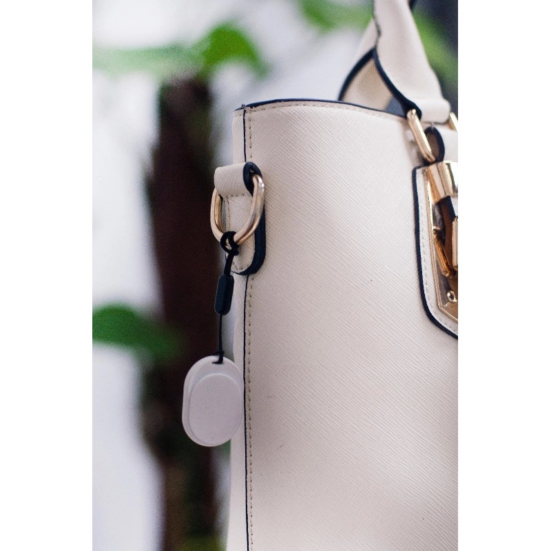 iTrackeasy itracteasy Bluetooth mini smart Tracker for keys, luggage, wallets