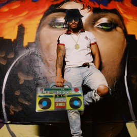 80s 90s Outfit for Men Women, 10-Piece Hip Hop Costume Kit for Theme Party, with Inflatable Boom Box Phone Microphone