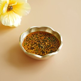 Notdam Bangjja Yugi Flower Jongji / 놋담 방짜유기 꽃 종지