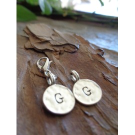 ◦•●◉✿ G BUCHSTABE GEHÄMMERTER ANHÄNGER KETTENANHÄNGER CHARM ✿◉●•◦ toller Kettenanhänger/Charm/Armband Anhänger mit Buchstabe, Alphabet, gestempelt, geschwärzt