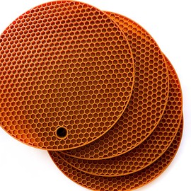 Silicone Hot Pads for Kitchen, 7-Inch Round Trivet Mats, Non-Slip, 464°F Heat Resistant & Dishwasher Safe,Set of 4 (Coffee)