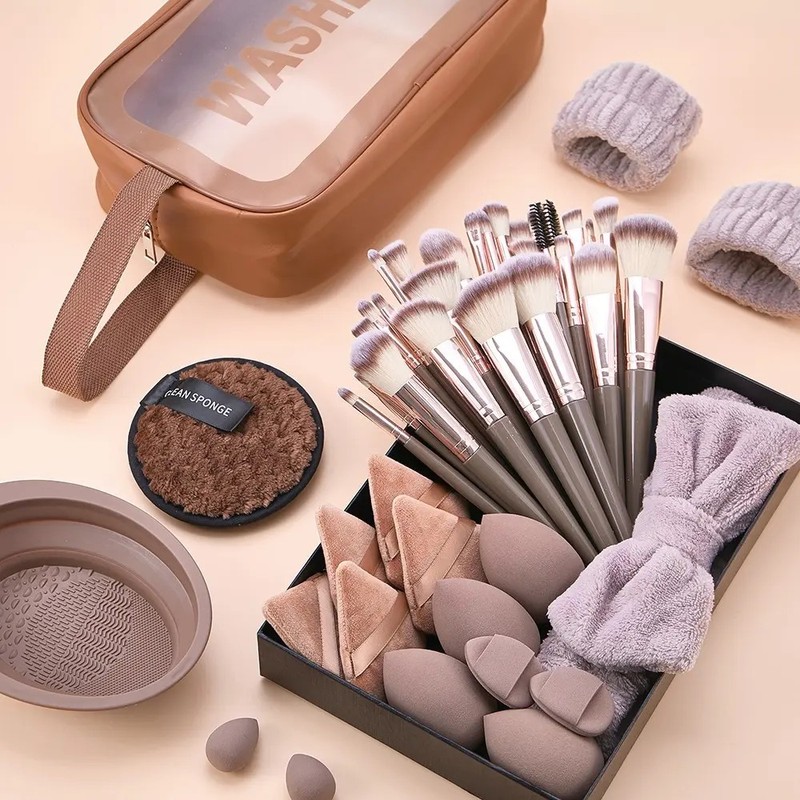 Brochas Maquillaje Profesional Herramientas Cosméticas 56pzs Color Marrón