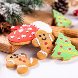GWHOLE Christmas Cookie Cutter Set- 8 Pieces Snowflake, Santa Claus, Gingerbread Holiday Cookie Cutters for Xmas Winter Holiday Party