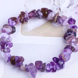 KARLOR 5 Pcs Crystal Bracelet Natural Stone Beads Bracelets Elastic Jewellery Women Fashion Gravel Purple Pink Green Red Turquoise Irregular Colourful Chip Bracelets Friendship Boho Bracelet Gift