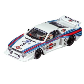 Carrera 27734 Lancia Beta Montecarlo Turbo Martini Racing No.8 1981 1:32 Scale Analog Slot Car Racing Vehicle Evolution Slot Car Race Tracks