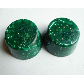 2 Emerald Green Small Tower Buster Crystal Orgone Generator Energy Accumulator 528Hz/7.83Hz/Advance Harmonics Many Beautiful Ingredients and Colors!! (Emerald Green)