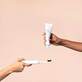 "Pasta Dental Natural Boka Ela Mint 113g - Sin Flúor con Nano-Hidroxiapatita - Blanqueadora y Remineralizante - Sabor Menta Cardamomo Eucalipto - Vegana Apta Para Dientes Sensibles y Niños "