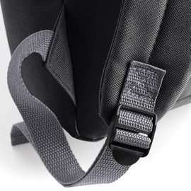 Hippowarehouse ON WEDNESDAYS WE WEAR BLACK backpack ruck sack Dimensions: 31 x 42 x 21 cm Capacity: 18 litres