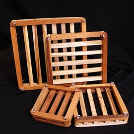 10" CEDAR SLAT PLAQUE FOR MOUNTING ORCHIDS/With 4way wire