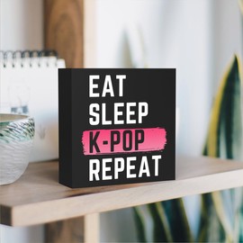 K-pop Decor, Just a Girl Who Loves K-pop K-pop Room Decor Wood Sign, Girls K-pop Gifts Rustic Anime Lovers Wooden Sign for Home Living Room Girl Bedroom Decoration Gifts