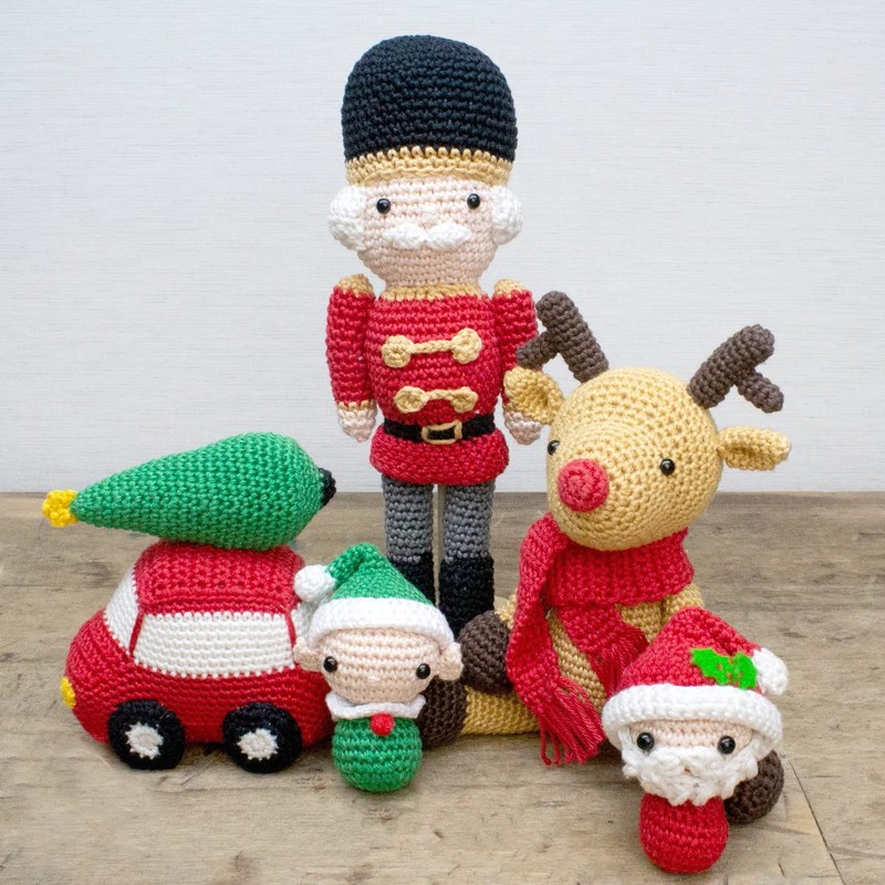 Hardicraft Crochet Kit for Making Yourself with Instructions and Material