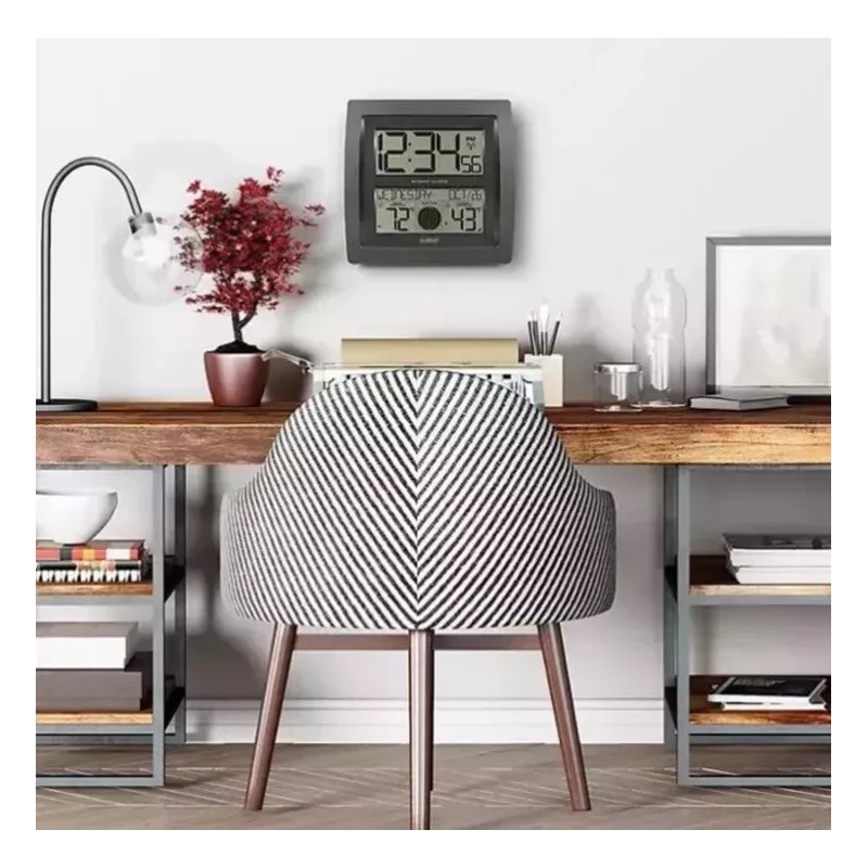 La Crosse Technology Curved Digital Atomic Wall Clock