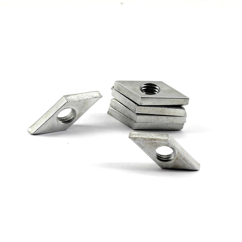 30 piezas de tuerca de rombo de diamante 30-M6 para
