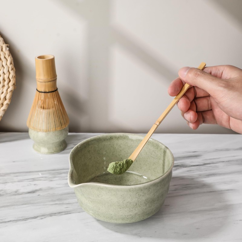 片口茶碗セット 茶道具 片口抹茶碗 茶筅（百本立）茶筅立て 茶杓 片口波身