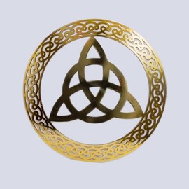 Exclusively Irish Trinity Knot Irish Round-Shaped Wall Hang Celtic Housewarming Decoration (Polished Brass)