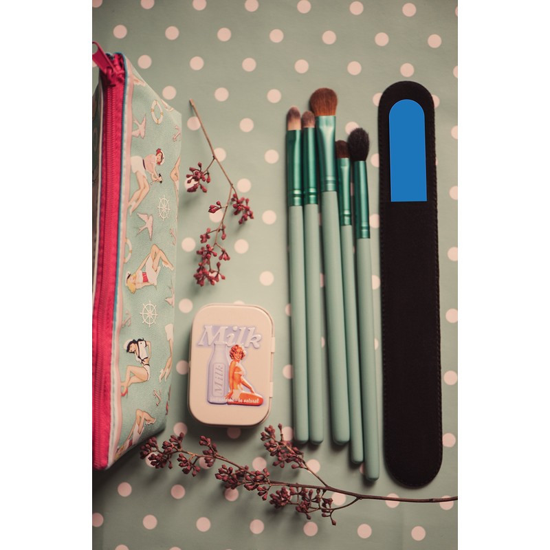 Mont Bleu Coloured Large Glass Nail File in Black Velvet