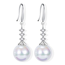 Pearl Flower Earrings for Women Pearl Dangle Earrings Gold Silver Aesthetic Minimalist Earrings for Women Hypoallergenic Earrings Spring Holiday Earrings for women Gifts