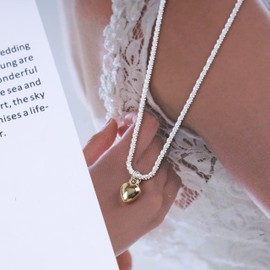 Atentuyi Mini Heart Pendant Necklace Silver Small Heart Necklace Delicate Heart Choker Shiny Thin Chain Tiny Pendant Necklace Heart Solitaire Necklace Jewellery for Women and Girls