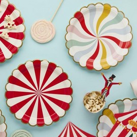 Circus Theme Carnival Party Paper Plates – Pack of 8 Funfair Theme Tableware for Birthday Celebrations