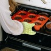Kichvoe 2pcs Kids Oven Mitts Children Small Gloves Cute Heat