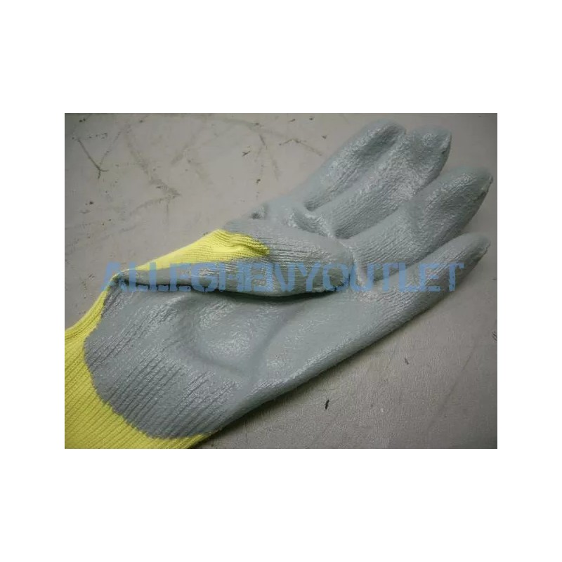 North Safety 6 Pair NITRILE PALM COATED LEVEL 4 (ANSI