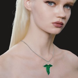 HELORET Arwen Evenstar/Elven Green Tree Leaf Necklace Lord of The Ring Hobbit Pendant Necklace with Cubic Zirconia,Elvish Jewelry for Women, Stainless Steel, Cubic Zirconia