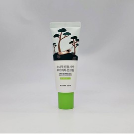 Round Lab Pine Tree Soothing Cica Inorganic Sunscreen 40ml / 라운드랩 소나무 진정 시카 무기자차 선크림 40ml