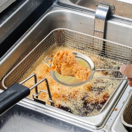 1 Pack Small Stainless Steel Fine Mesh,Sieve, Fine Mesh Strainer,with Kitchen Hooks,8cm Diameter Tea Strainers Kitchen Colander Sieve with Handle - Ideal for Juice Egg Tea Coffee Flour Filter