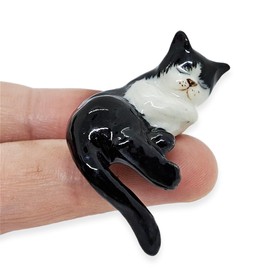 WitnyStore Tiny 1⅜" Black White Tuxedo Shorthair Cat Sleeping Tail Hang Off Figurine - Miniature Hand Made Ceramic Cats Kitten Feline Animal Cute Porcelain Decorative Collectible Figures Décor Gifts