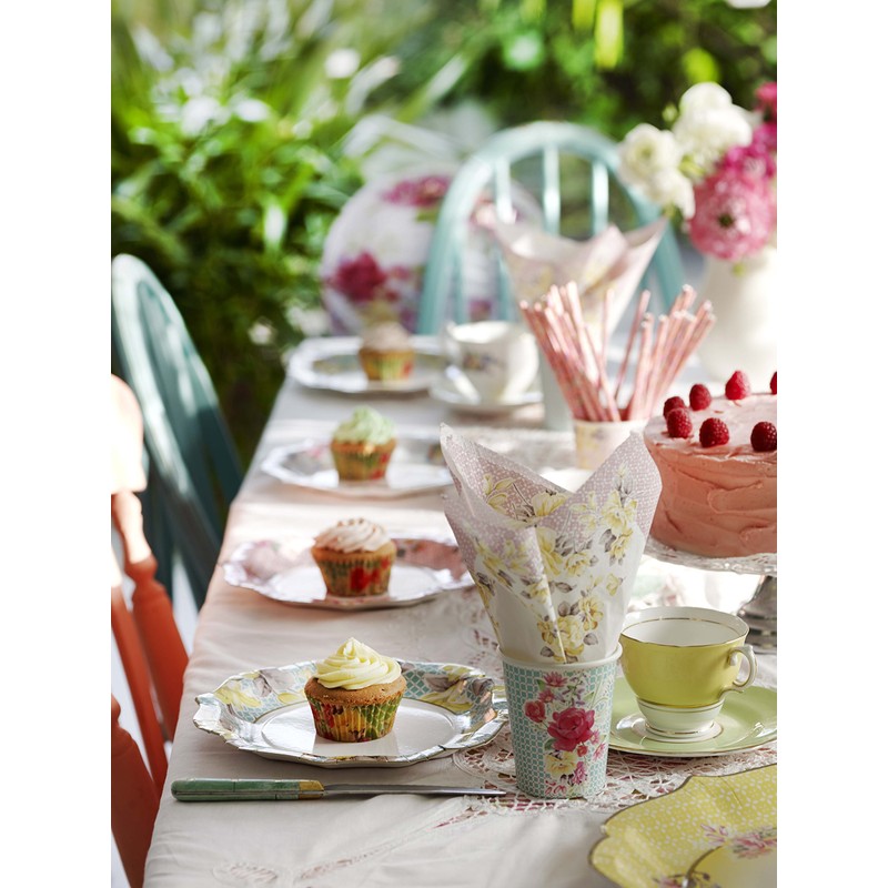 Talking Tables Truly Scrumptious Floral Paper Table Cover – Ideal