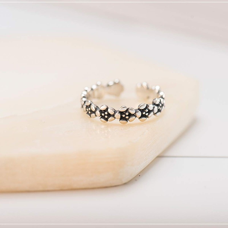 SNORSO Blossom Flowers Adjustable Rings for Women Interwined Flowers Boho