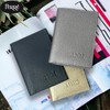 PERRÉ Porta pasaporte Bifold en Piel Genuina. Puede ser personalizado