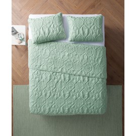 VCNY Home | Shore Collection | Soft, Lightweight, Comfortable Quilt Bedspread, Durable and Wrinkle Free Microfiber 3 Piece Bedding Set, King, Mint