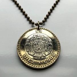2018 Mexico 10 Pesos coin pendant Aztec sun stone calendar Piedra del Sol Mexica sculpture Tōnatiuh Tlaltecuhtli Yohualtecuhtli Tenochtitlan Tecpatl knife Zócalo Templo Mayor Toltec Hidalgo n000160