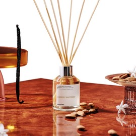Dossier Room Diffuser, 100ml, Ambery Saffron, Floral Marshmallow, Ambery Vanilla, Woody Sandalwood, Floral Honeysuckle, Ambery Cherry, Gourmand White Flowers, Woody Sage:_Floral Honeysuckle