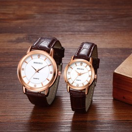 Avaner Couple Leather Watches, His and Hers Watches, Round Dial Analog Quartz Wrist Watch for Men and Women