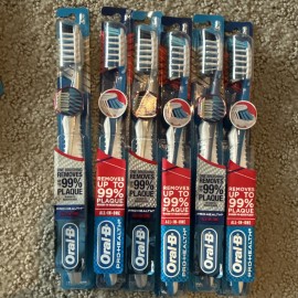 Oral-B 6 Pack Oral-B All in One 99% Plaque Removal Toothbrush Manual Medium New,sealed