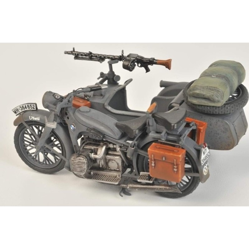 The Hobby Company Scale: 1:35.