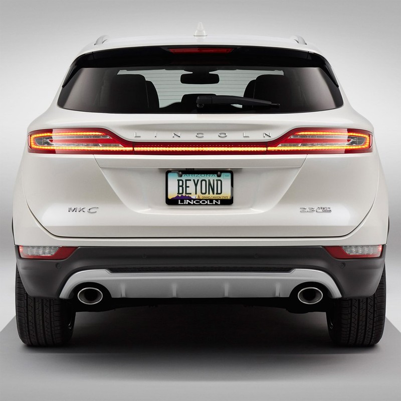 iPick Image for - Lincoln 3D Chrome Emblem on Black