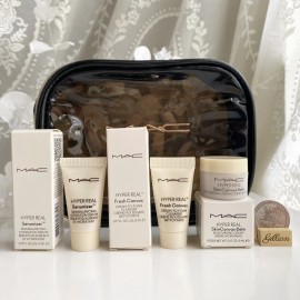 MAC Hyper Real Lot of 4 pcs SkinCare Deluxe Samples Gift Set Black Bag Brand New