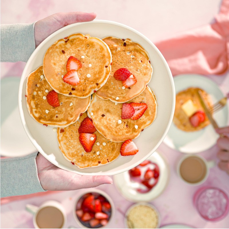 Bob's Red Mill White Chocolate & Strawberry Pancake Mix, 20oz