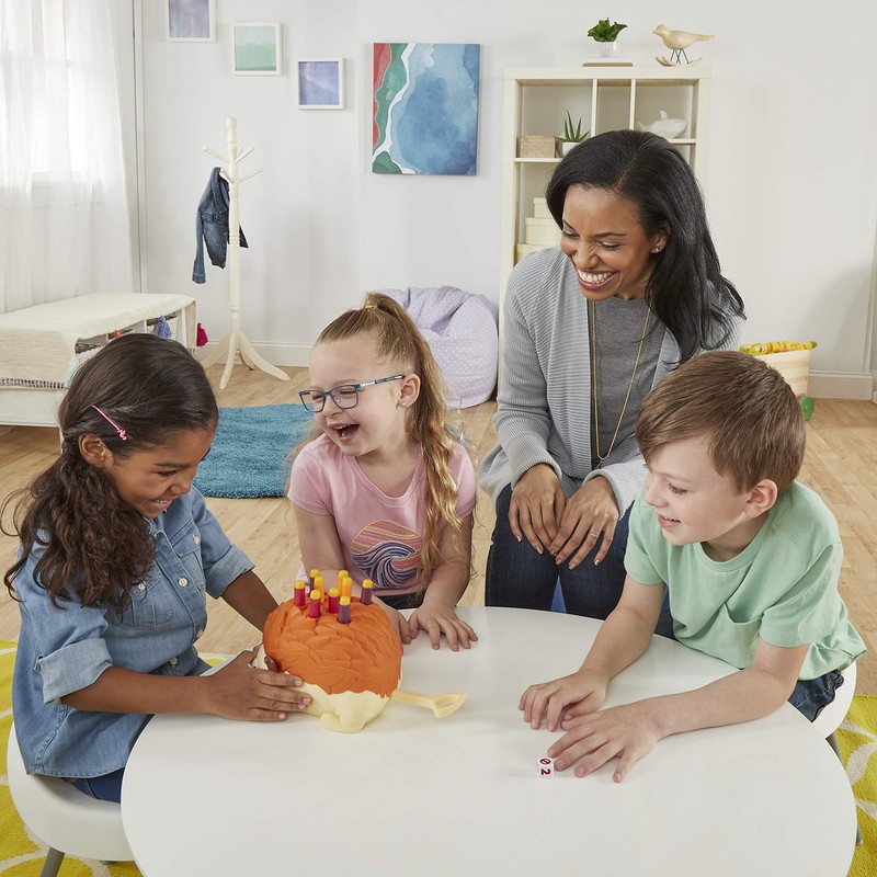 Hasbro Gaming Pierino the Porcospin Game in Box with Hardi,