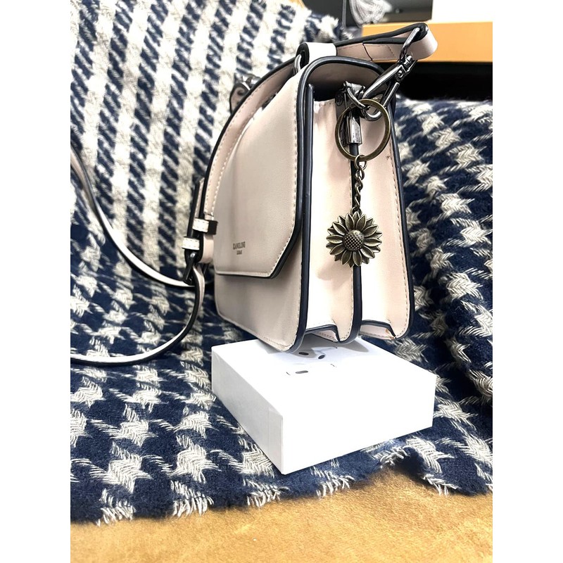 Antique Bronze Colored Sunflower Pendant Key Chain-Bronze Key Ring-Sunflower Keyring