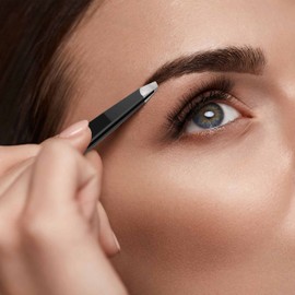 Fancy Tweezers Set for Eyebrow Plucking and Hair Removal with Case (4 Pieces) - Stainless Steel Coloured - 4 Different Tips